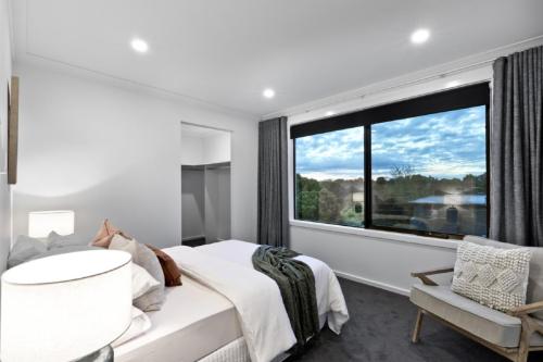 Greensborough Bedroom Large